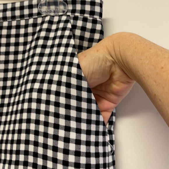Forever 21 Black & White Checked Mini Skirt - Picture 3 of 8